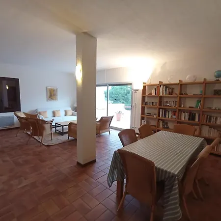 Villa 6amb38 Superbe Avec Terrasses Dans Avec Piscine Commune *